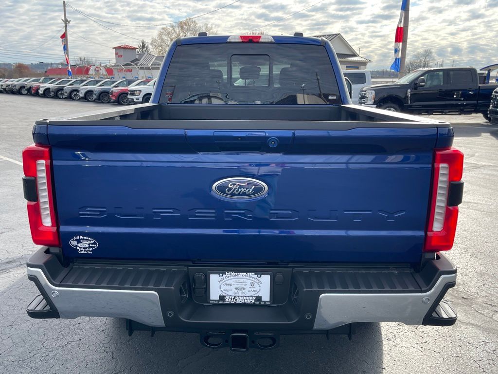2026 Ford F-350 Super Duty XLT - Photo 6