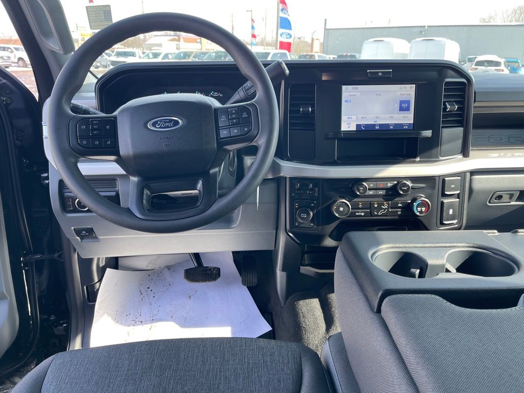 2026 Ford F-250 Super Duty XL - Photo 13