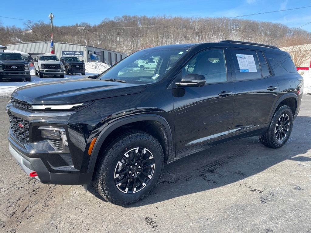 Used 2025 Chevrolet Traverse Z71 SUV