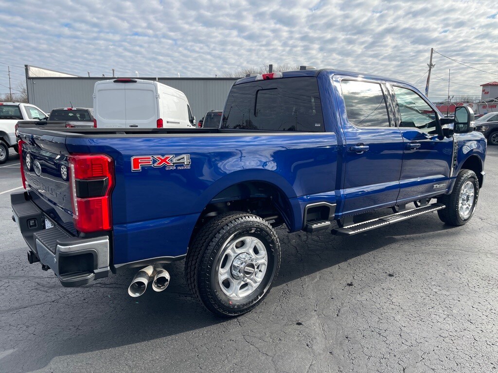 2026 Ford F-350 XLT photo 3