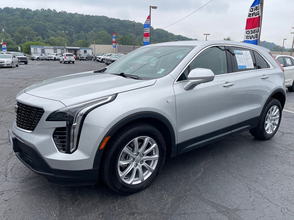 2021 Cadillac XT4 Luxury photo 2