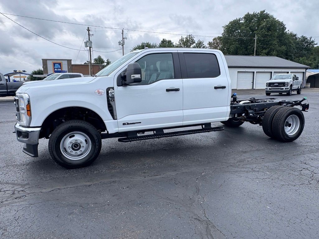 New 2026 Ford F-350SD XL Chassis