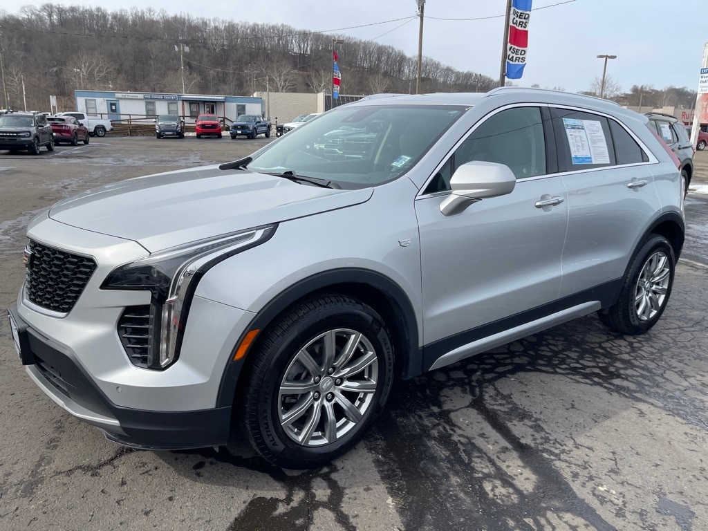 Used 2020 Cadillac XT4 Premium Luxury with VIN 1GYFZDR45LF059487 for sale in Coshocton, OH