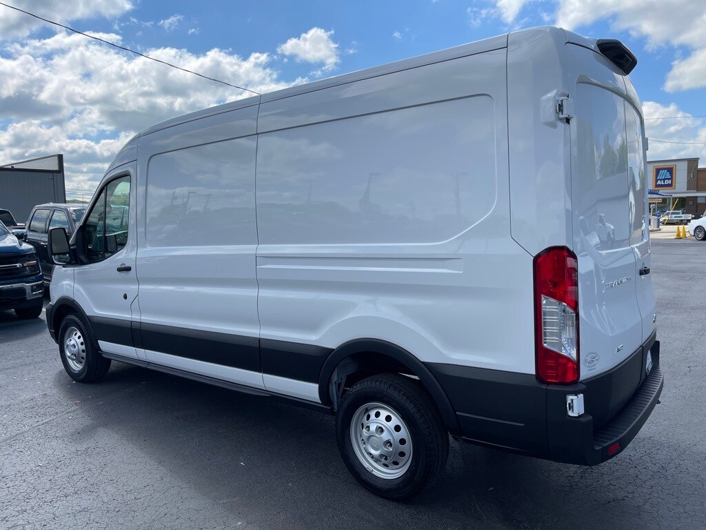 2025 Ford Transit photo 4