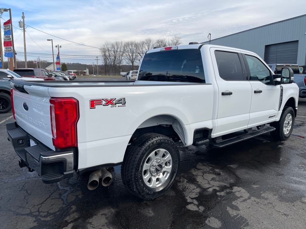Used 2024 Ford F-250SD XLT Truck