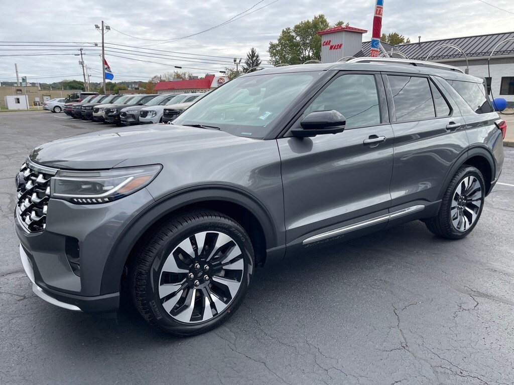 2026 Ford Explorer Platinum photo 2