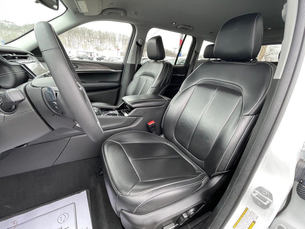 2023 Jeep Grand Cherokee Limited - Photo 11