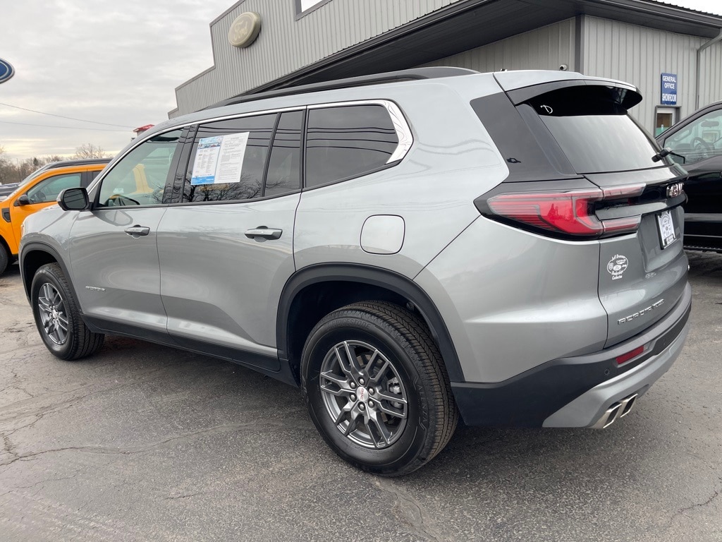 Used 2025 GMC Acadia Elevation SUV