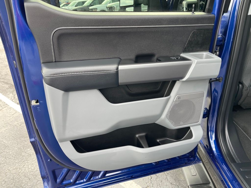 2026 Ford F-350 Super Duty XLT - Photo 20