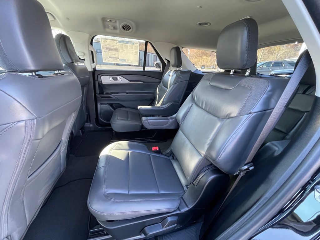 2026 Ford Explorer Active - Photo 18