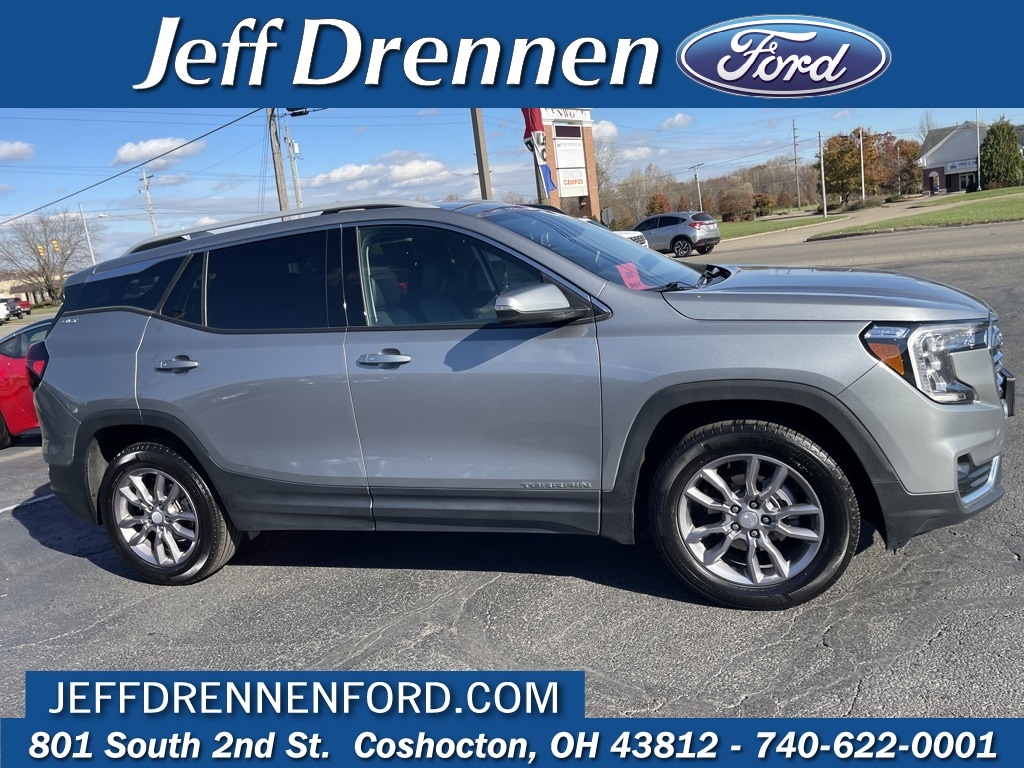 2024 GMC Terrain SLT's photo