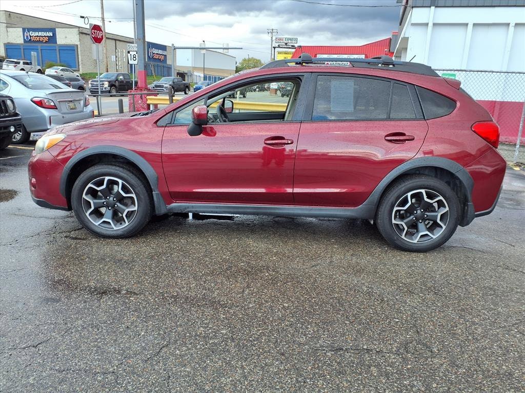 Used 2014 Subaru XV Crosstrek 2.0i Premium w/Moonroof Pkg SUV