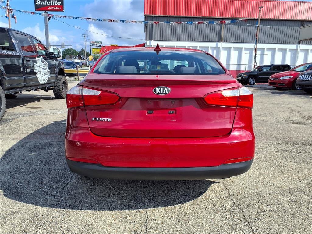 Used 2015 Kia Forte LX FWD Sedan