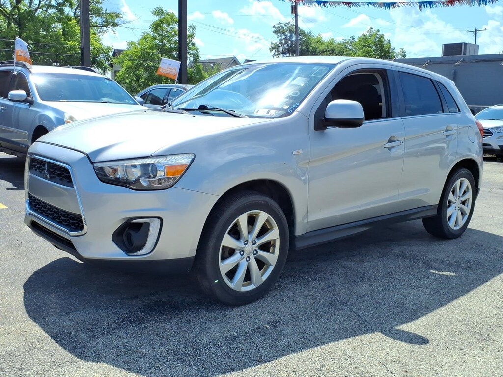 Used 2015 Mitsubishi Outlander Sport SE SUV