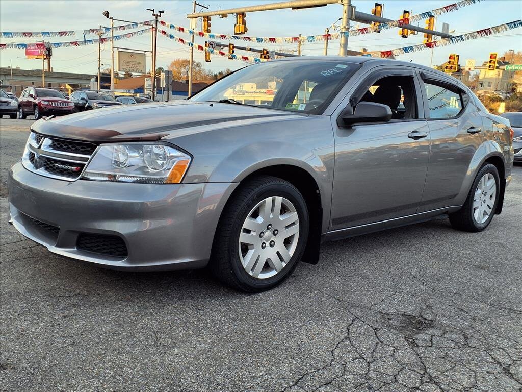 Used 2013 Dodge Avenger SE Sedan