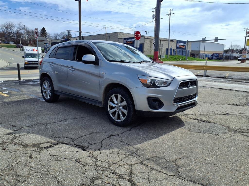 Used 2015 Mitsubishi Outlander Sport ES SUV