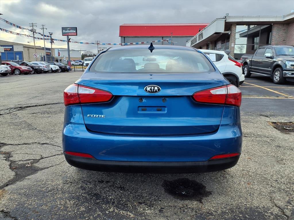 Used 2015 Kia Forte LX FWD Sedan