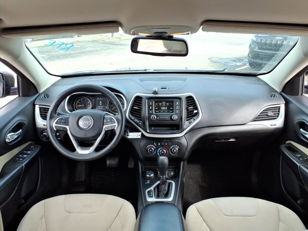 2015 Jeep Cherokee Sport - Photo 12