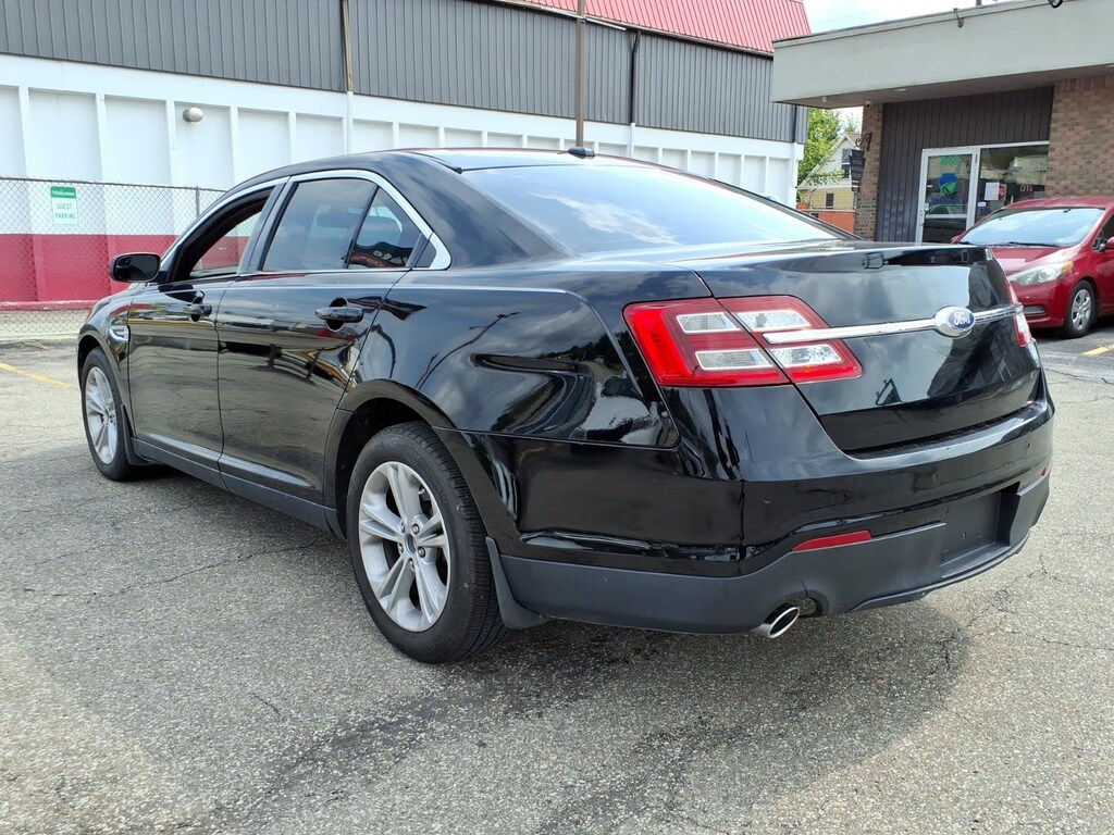 Used 2018 Ford Taurus SEL Sedan