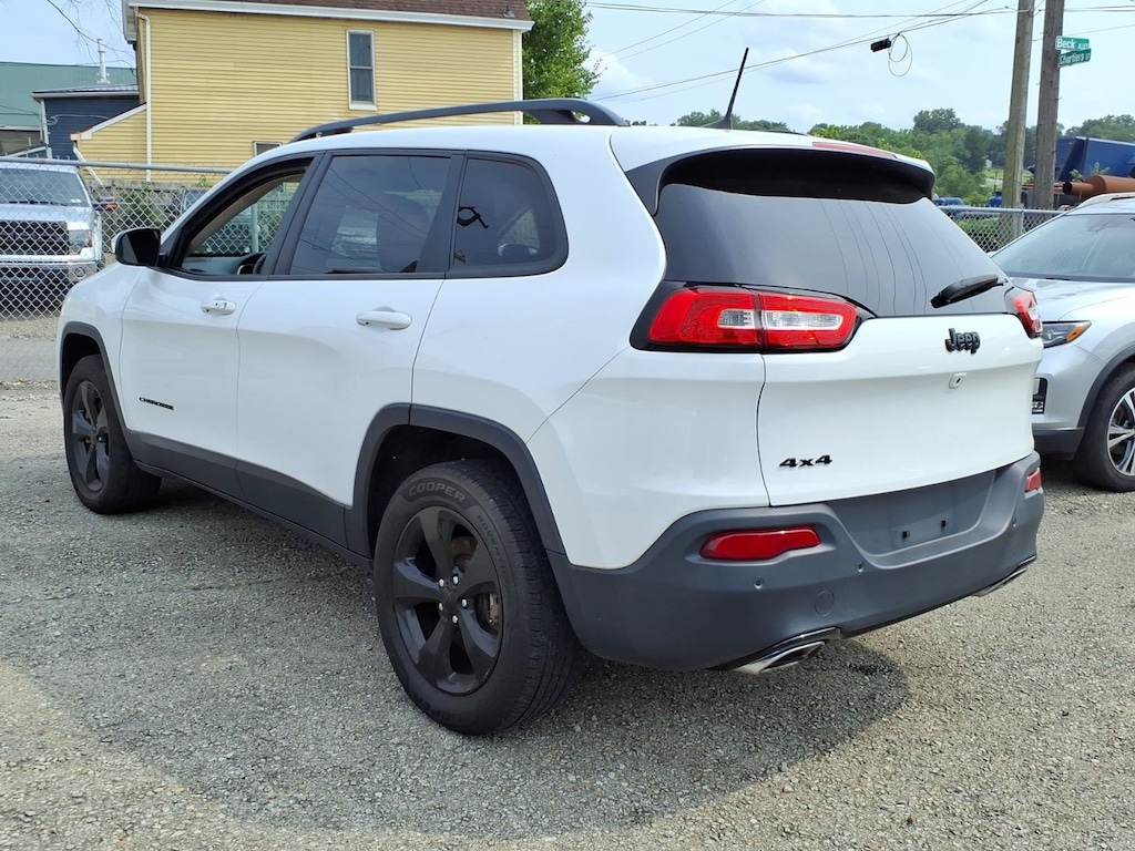 Used 2018 Jeep Cherokee Limited 4x4 SUV