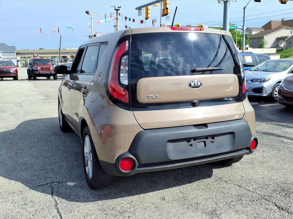 Used 2015 Kia Soul Base FWD Hatchback