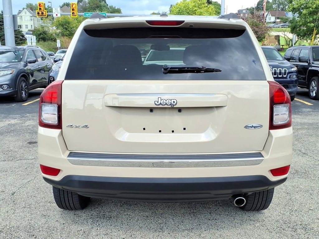 Used 2016 Jeep Compass Latitude 4x4 SUV