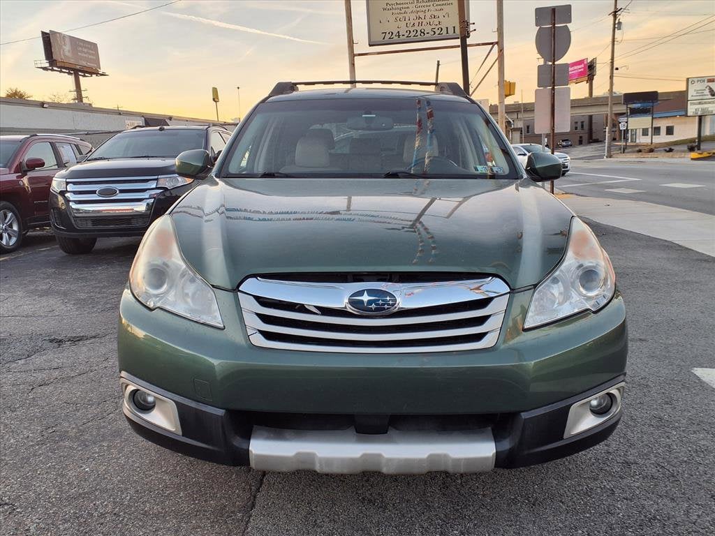Used 2011 Subaru Outback 2.5i Limited (CVT) SUV