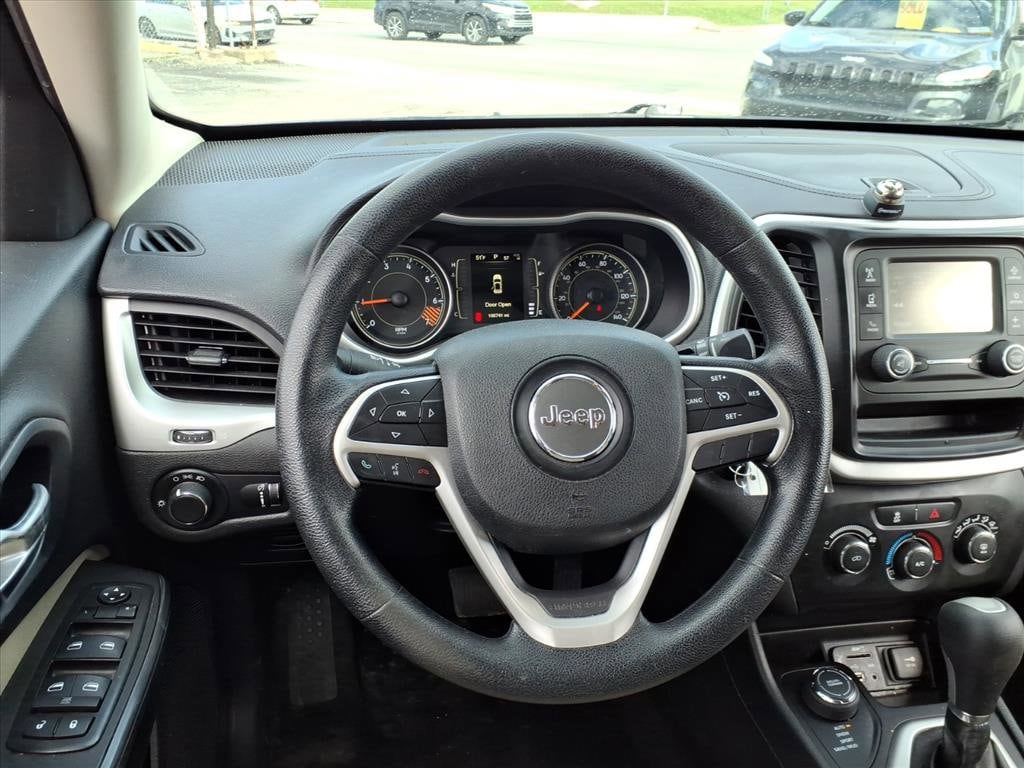2015 Jeep Cherokee Sport - Photo 14