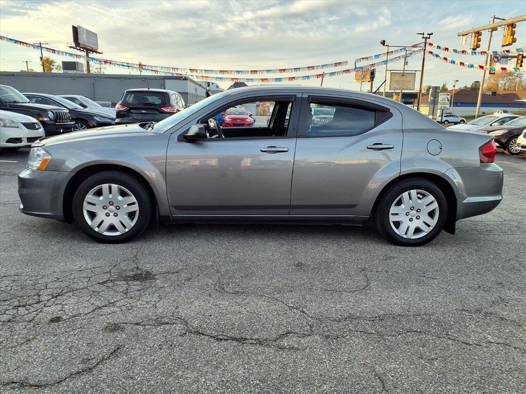 Used 2013 Dodge Avenger SE Sedan