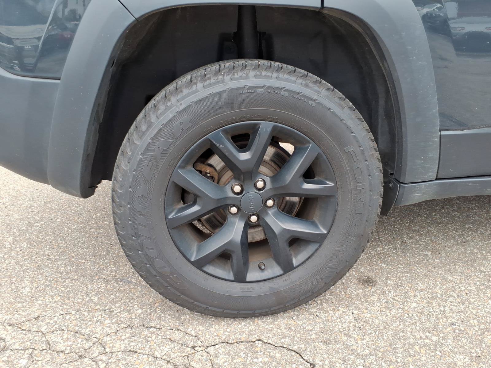 Used 2017 Jeep Cherokee Trailhawk 4x4 SUV