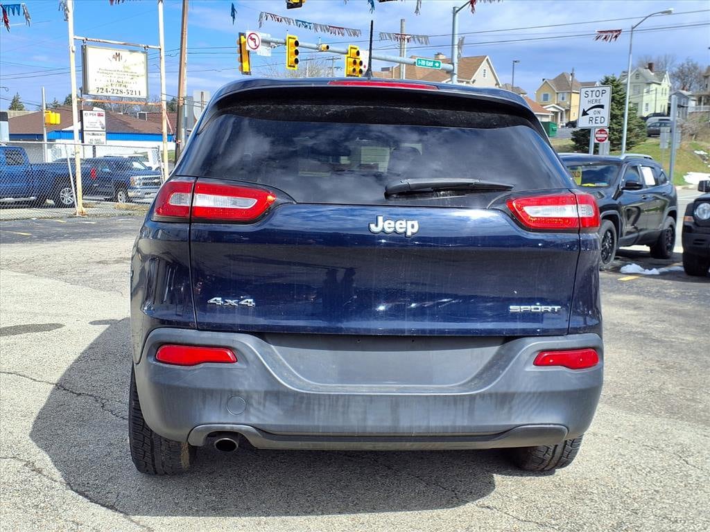 2015 Jeep Cherokee Sport - Photo 6