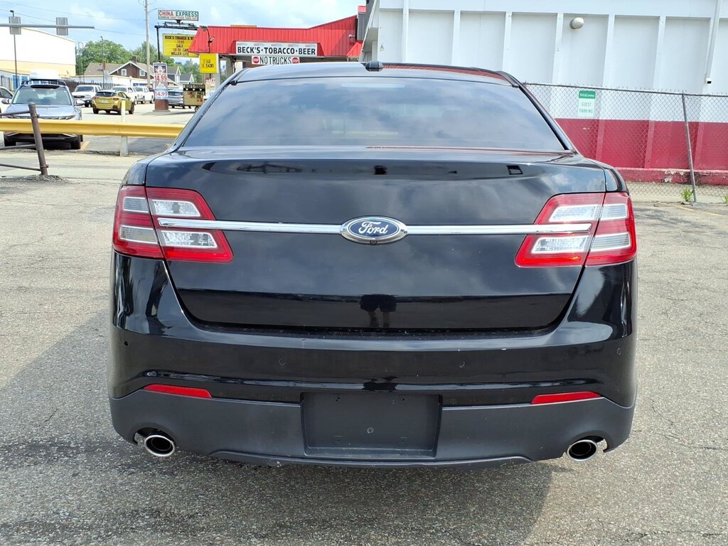 Used 2018 Ford Taurus SEL Sedan