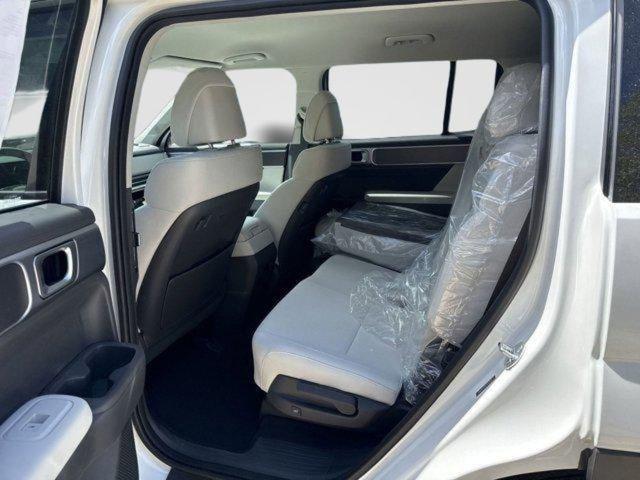 2026 Hyundai Santa Fe SE - Photo 12