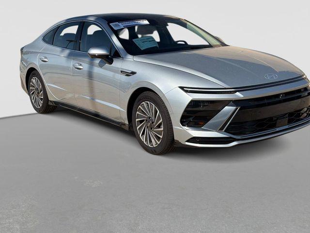 2026 Hyundai Sonata Hybrid Sedan 