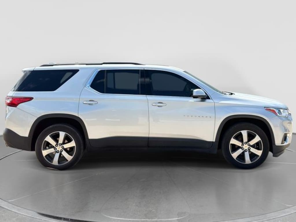 Used 2020 Chevrolet Traverse LT Leather SUV