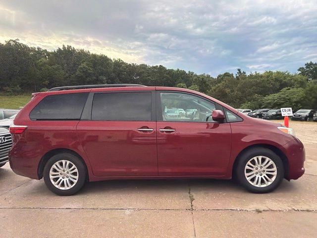 Used 2015 Toyota Sienna Limited with VIN 5TDYK3DC8FS658173 for sale in Jefferson City, MO