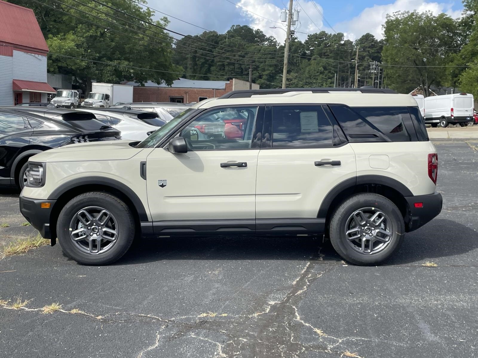 2025 Ford Bronco Sport Big Bend photo 2