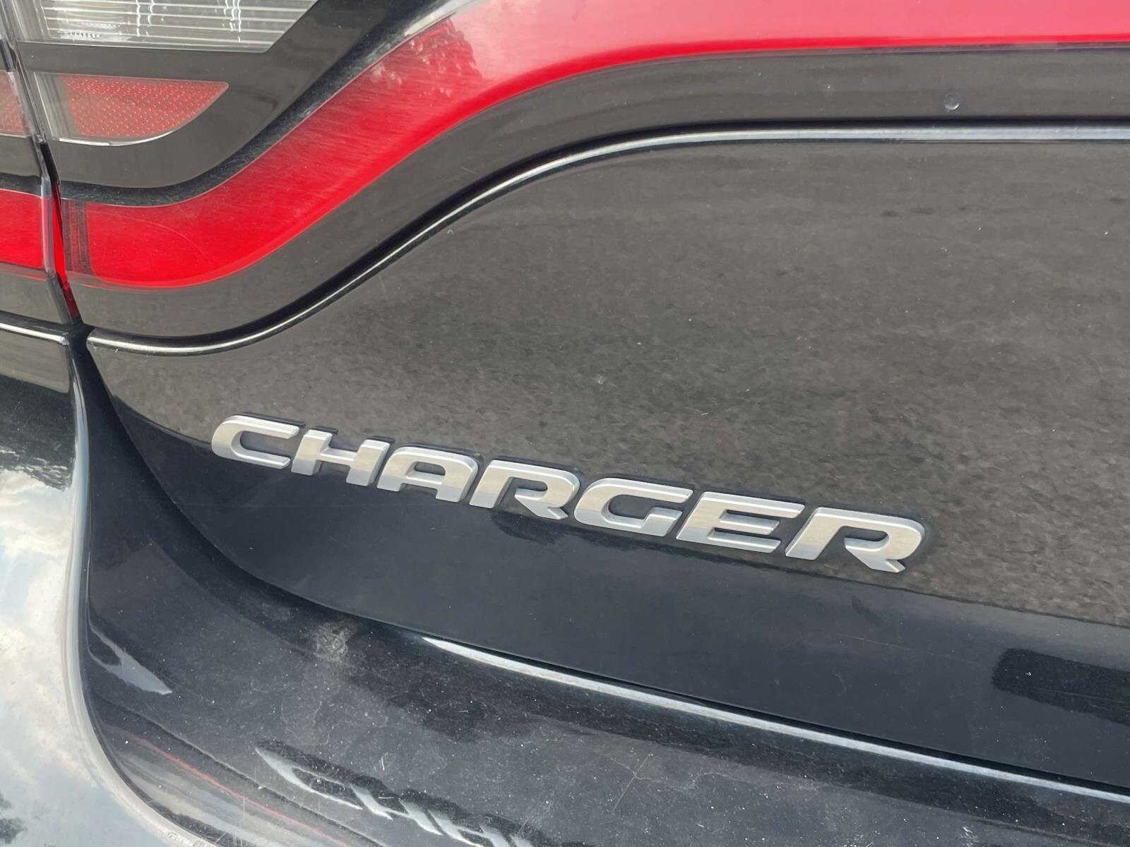 2023 Dodge Charger SXT photo 2