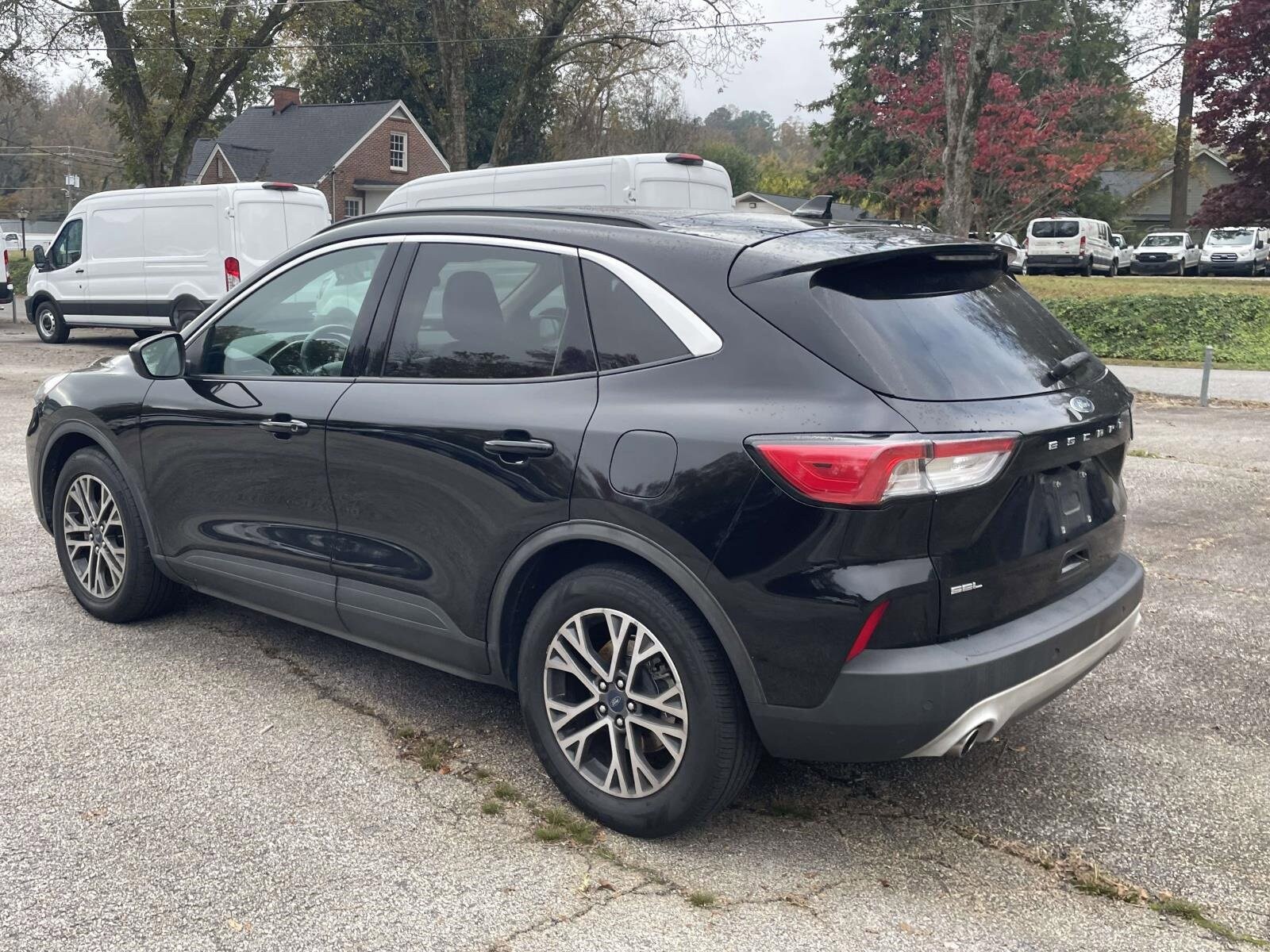 2020 Ford Escape SEL photo 3