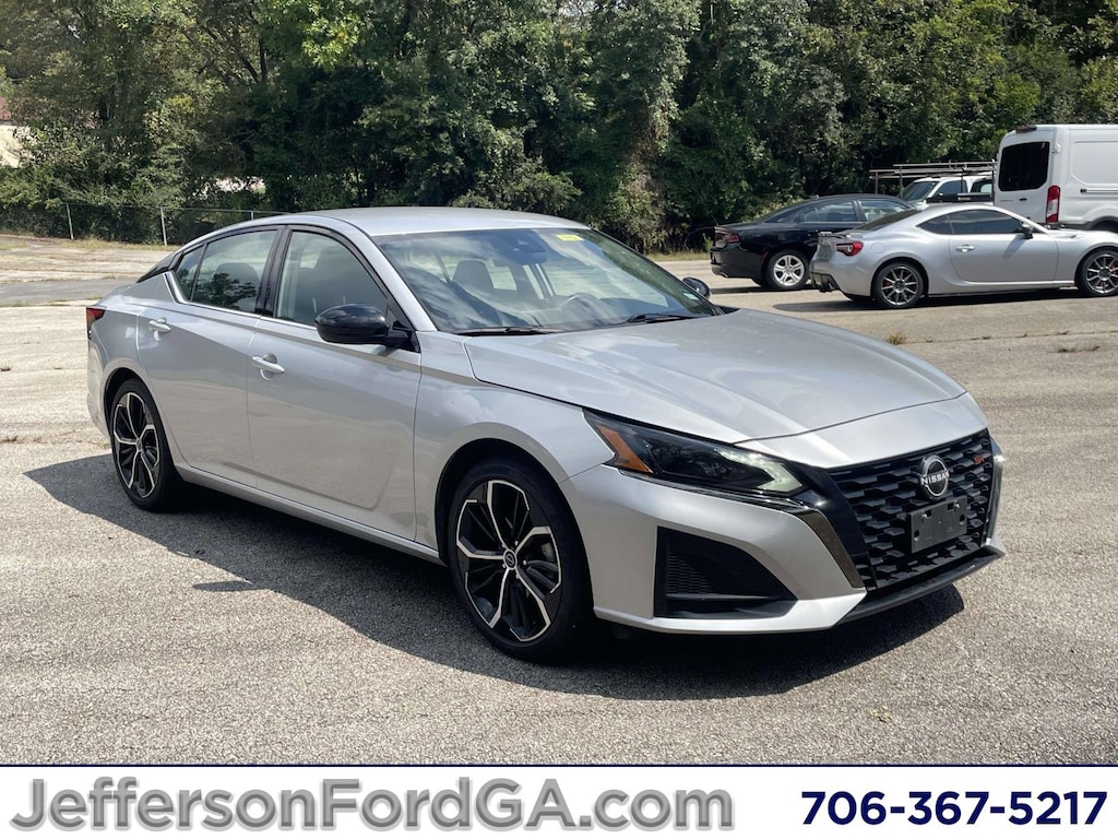 Used 2024 Nissan Altima 2.5 SR Sedan