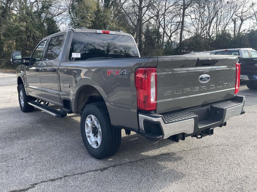 2026 Ford F-250 XLT photo 4