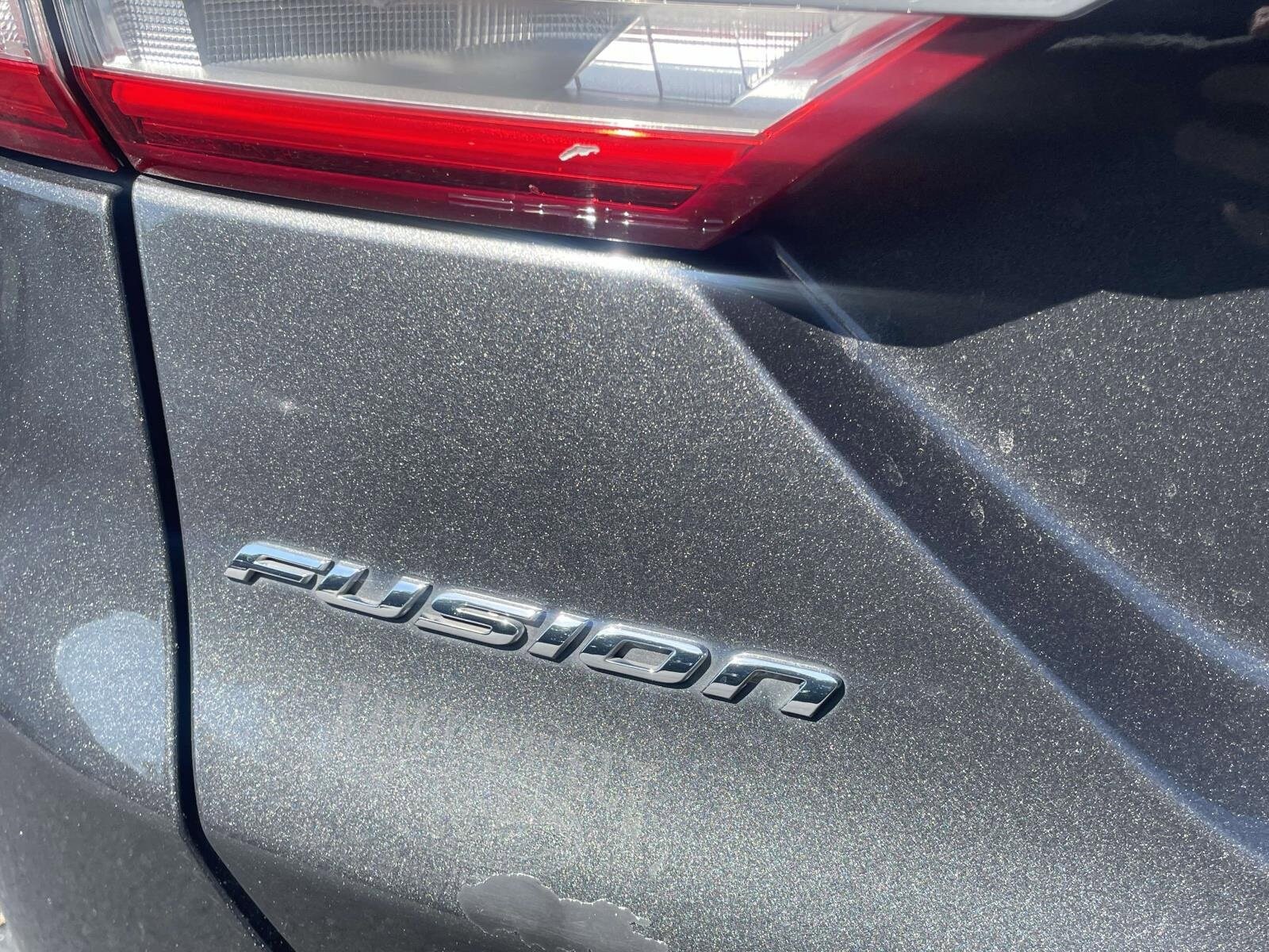 2018 Ford Fusion SE photo 4