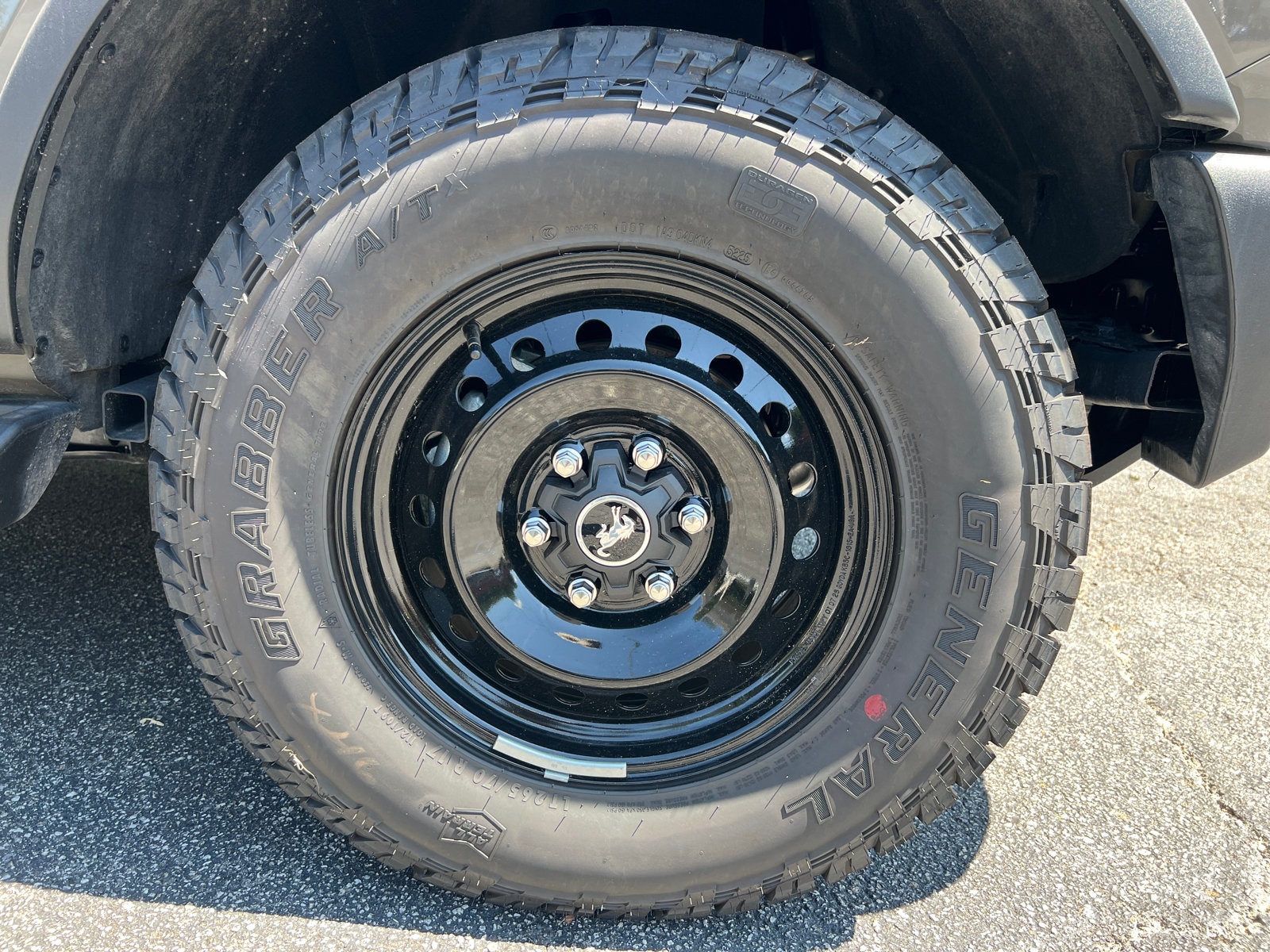 2026 Ford Bronco 4-Door Outer Banks - Photo 12