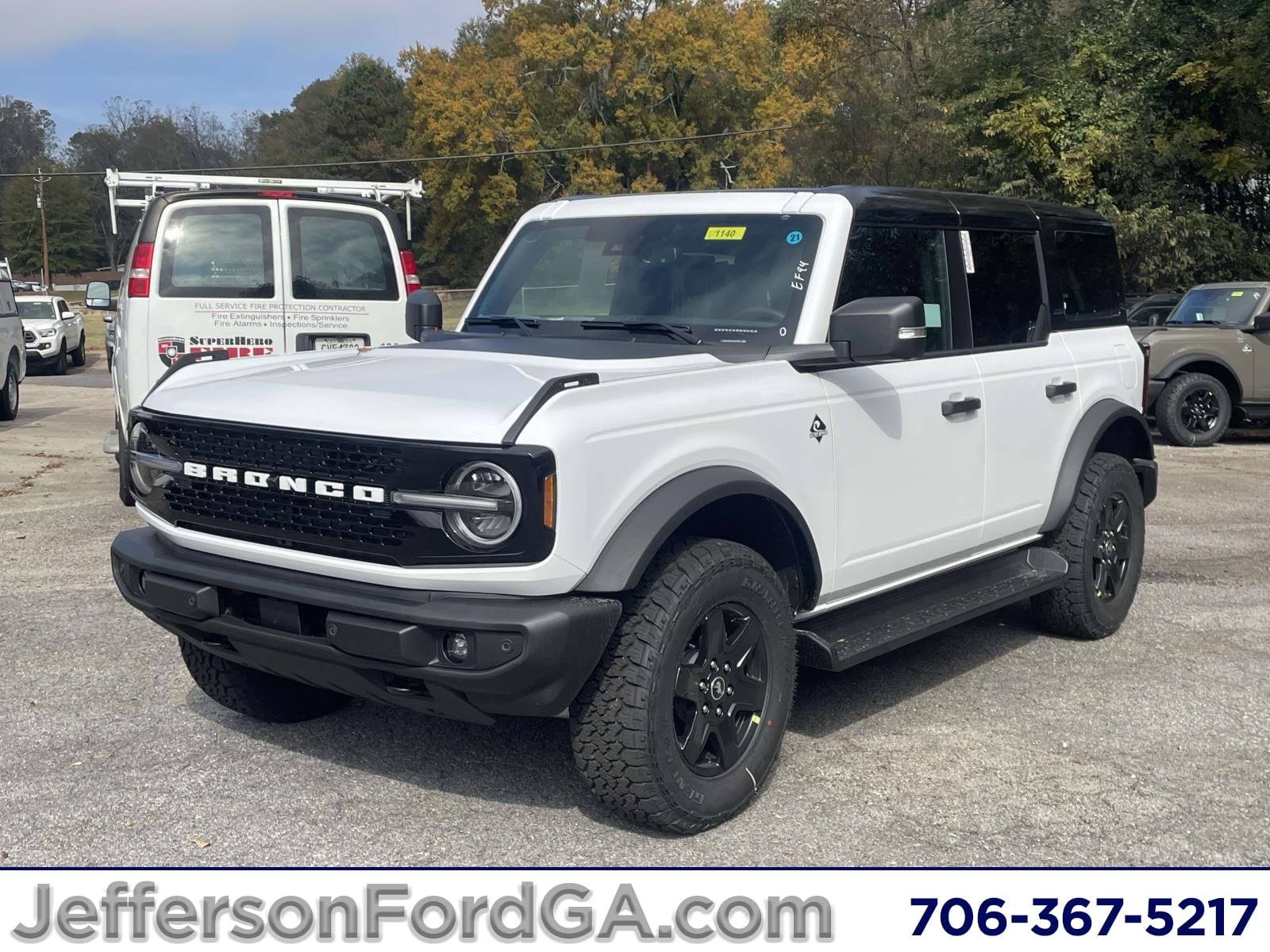 2025 Ford Bronco 4-Door Outer Banks's photo