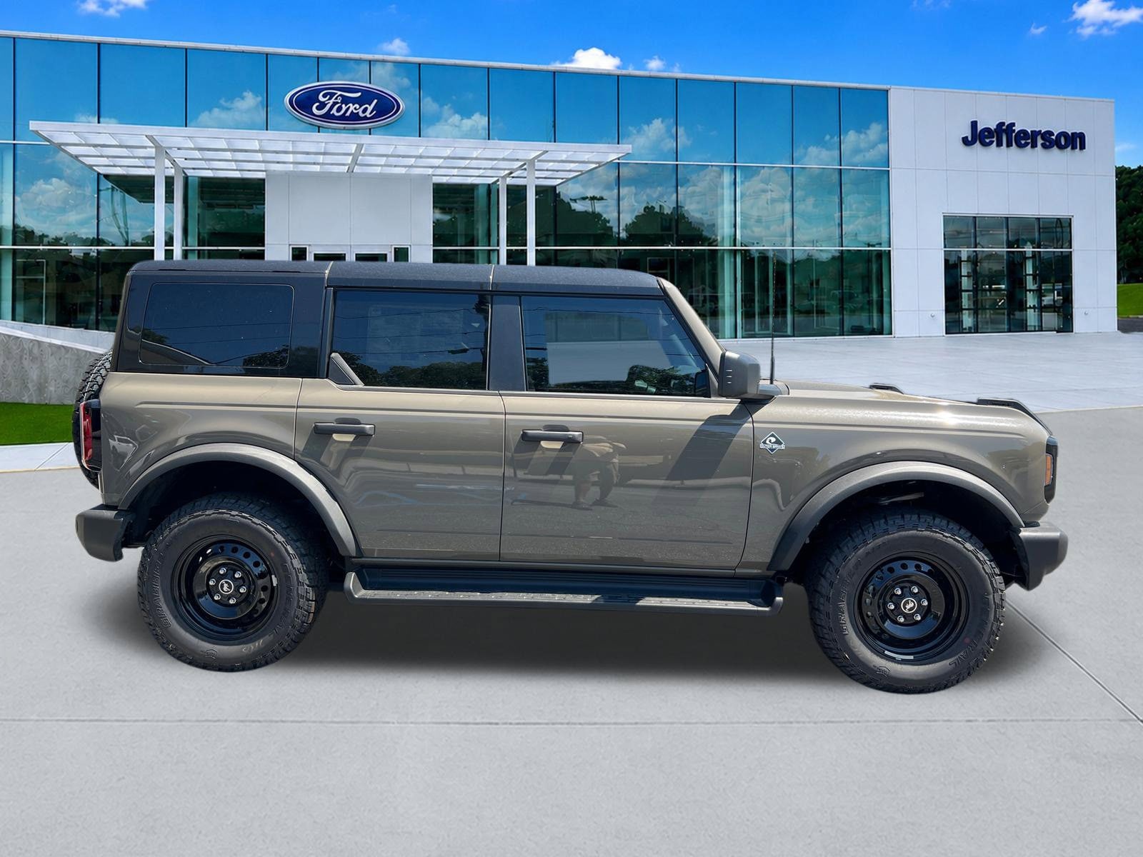 2026 Ford Bronco 4-Door Outer Banks - Photo 8