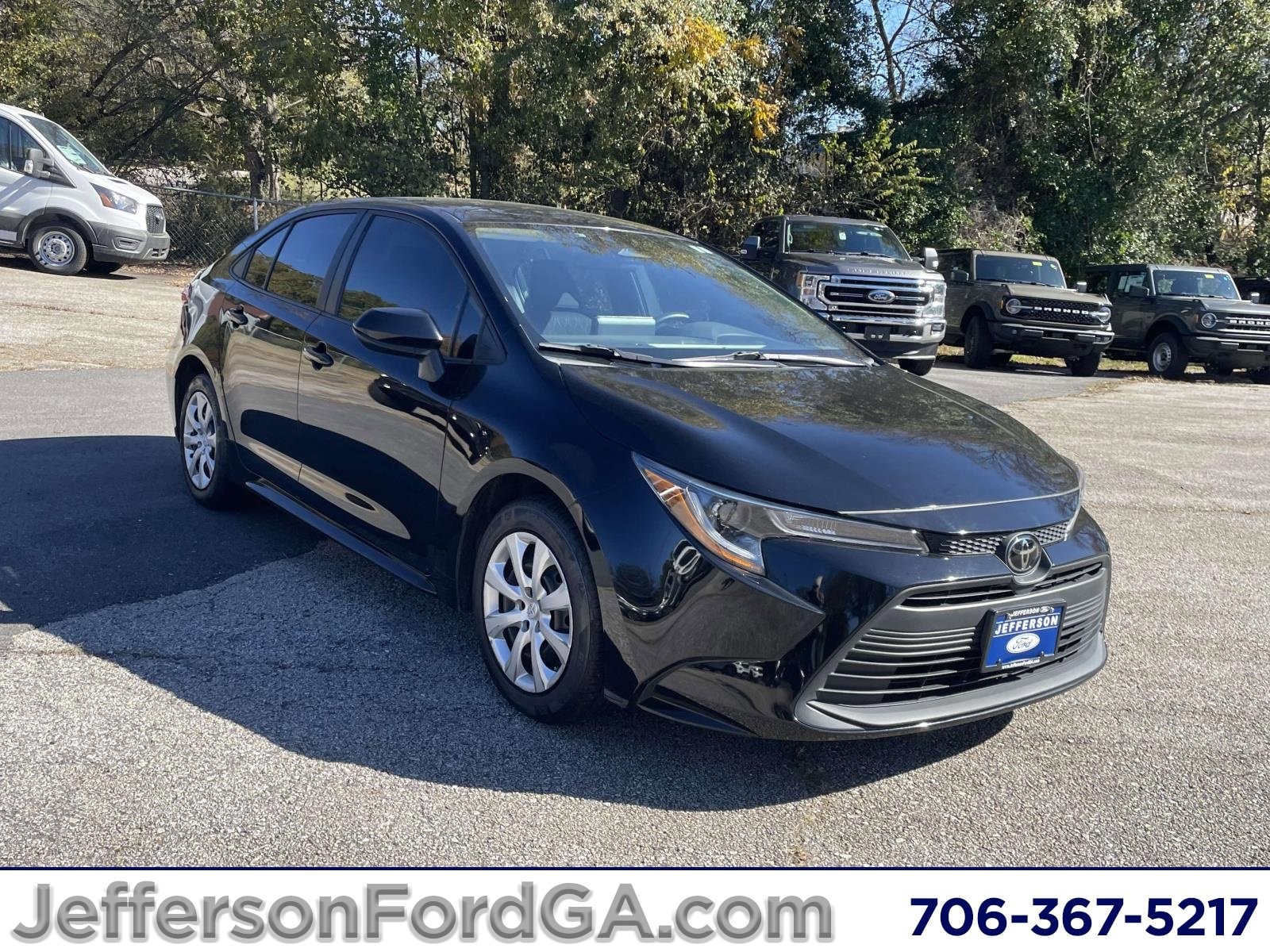 2024 Toyota Corolla LE's photo