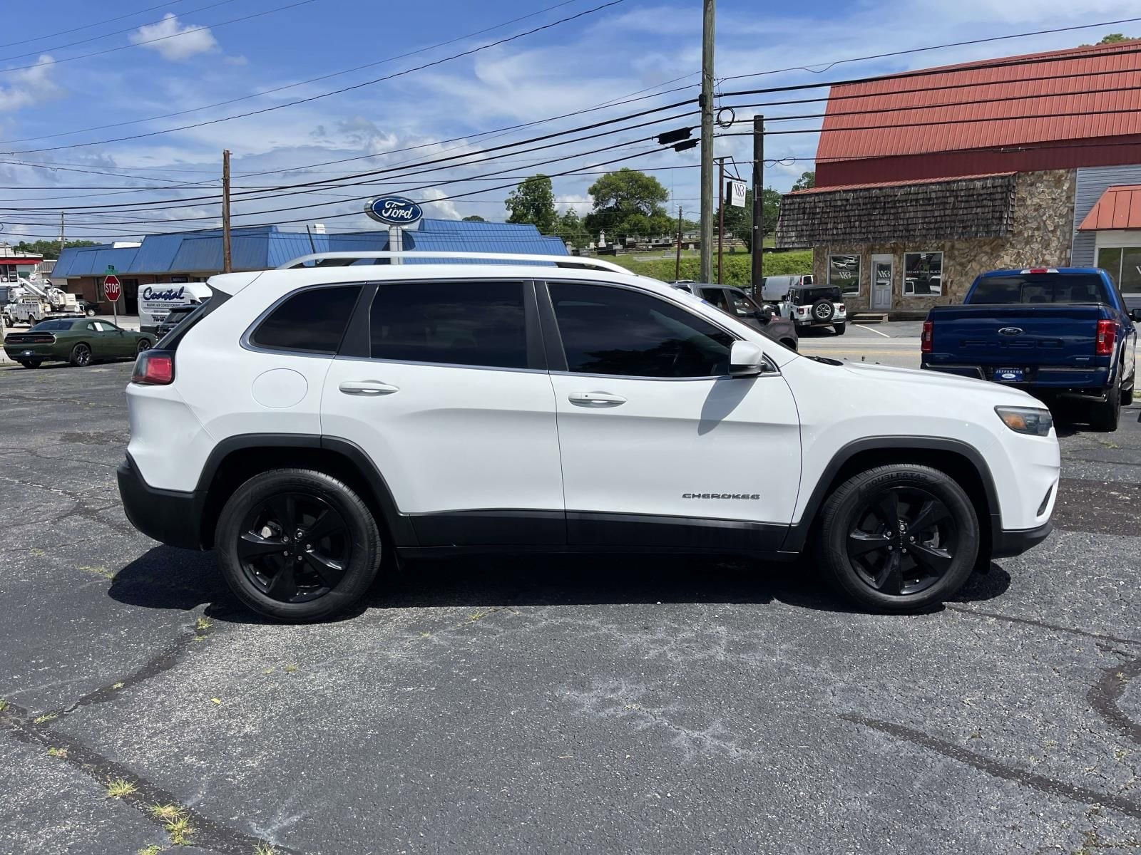Certified 2020 Jeep Cherokee Latitude Plus with VIN 1C4PJLLB8LD624958 for sale in Jefferson, GA