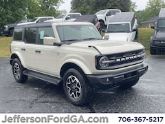 2026 Ford Bronco Outer Banks SUV