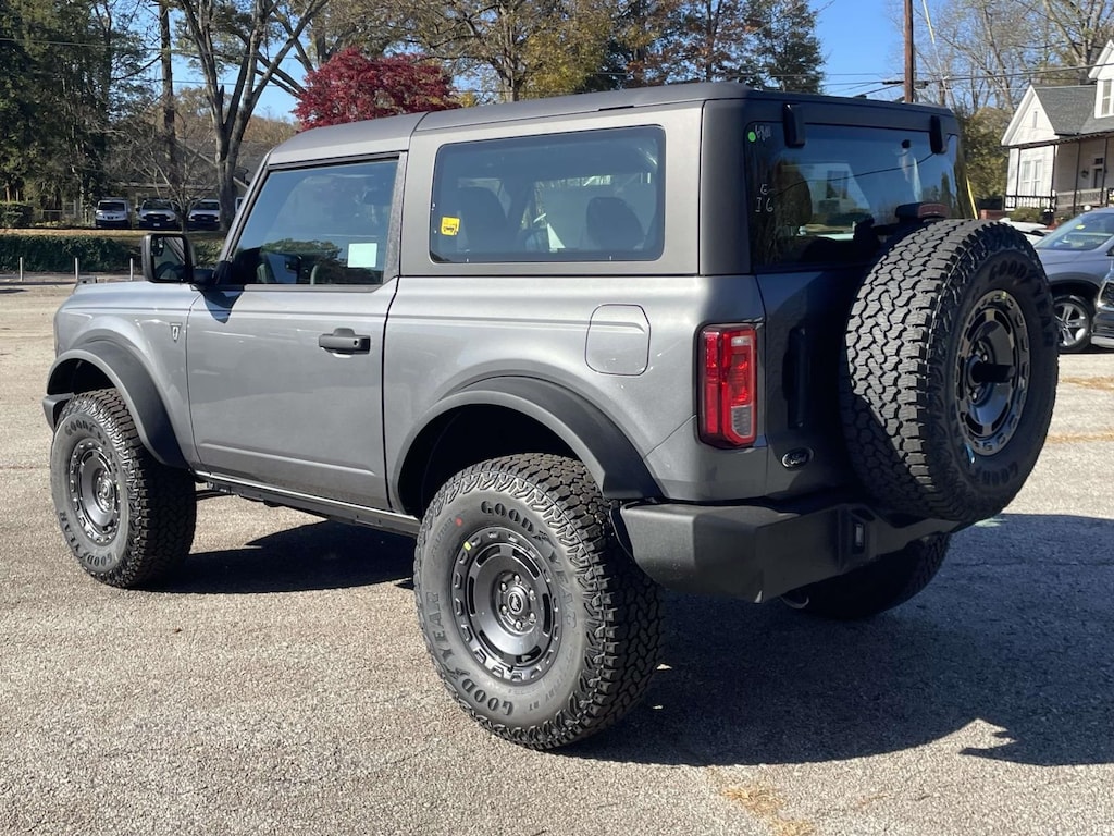 New 2025 Ford Bronco Base SUV