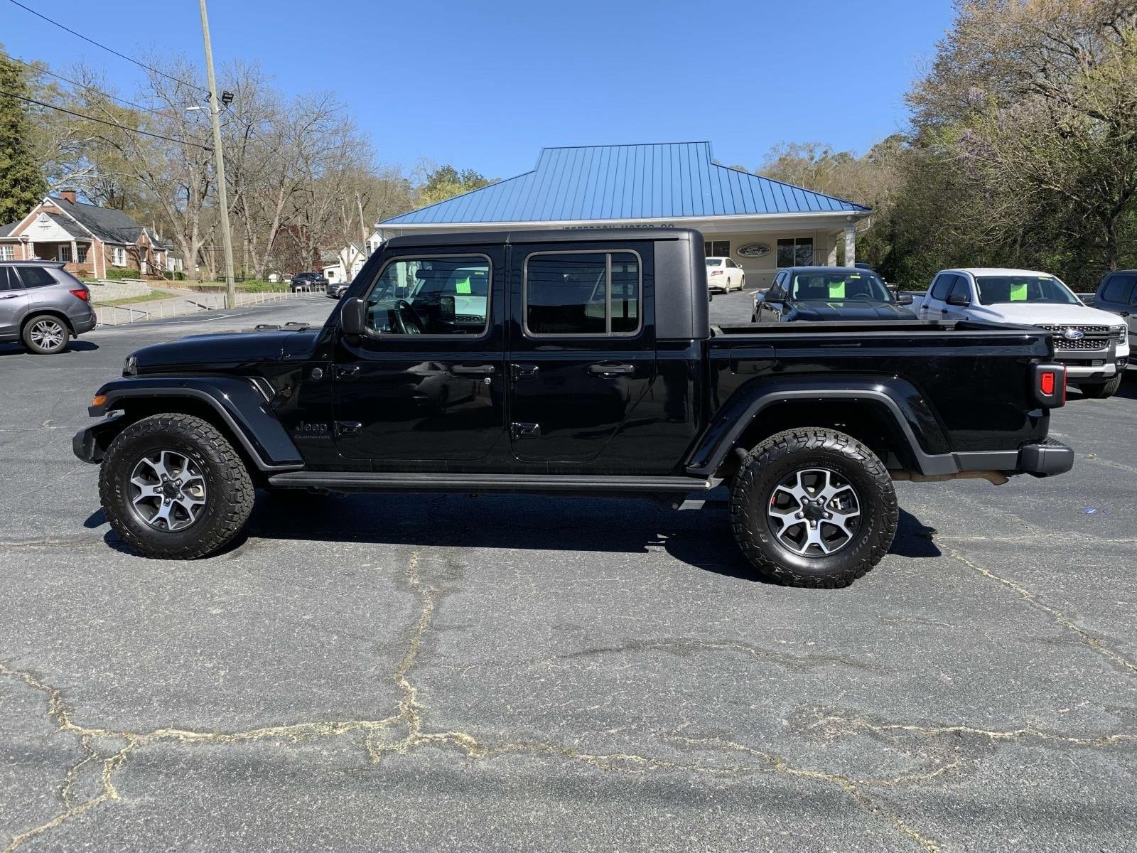 Used 2022 Jeep Gladiator Sport S with VIN 1C6HJTAG8NL174120 for sale in Jefferson, GA